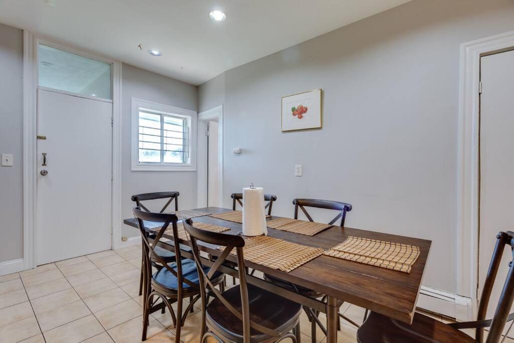 New! Boston Condo Near Mbta, 3Mi To Fenway ! Bagian luar foto