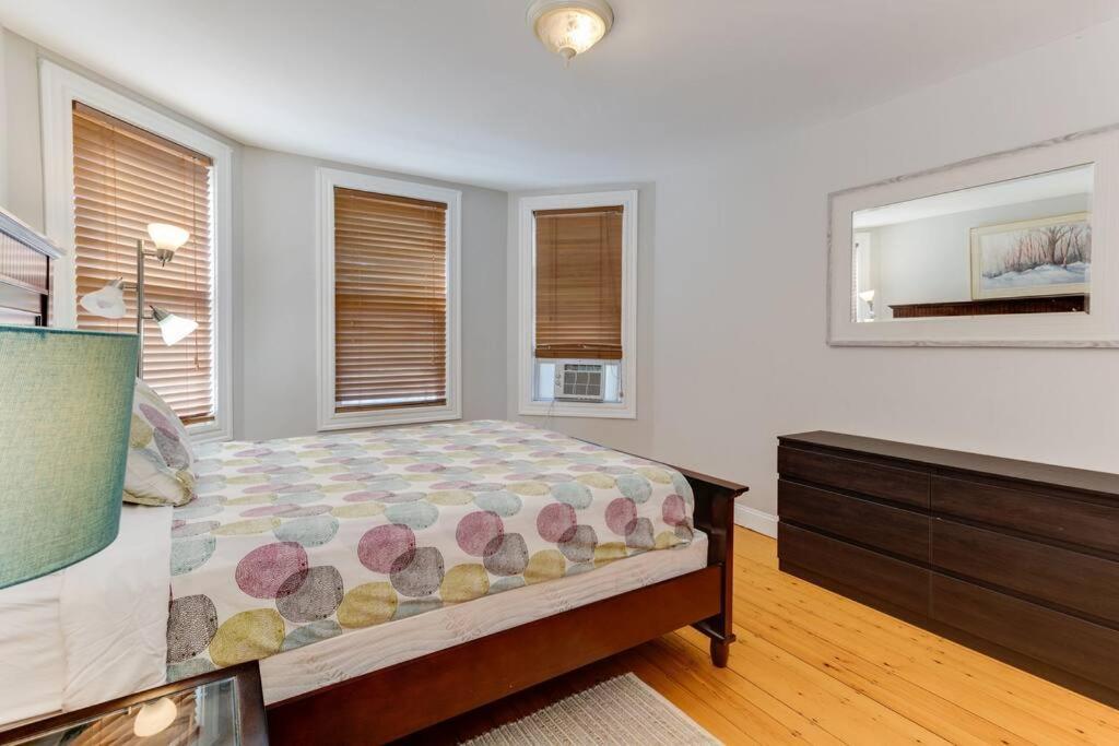 New! Boston Condo Near Mbta, 3Mi To Fenway ! Bagian luar foto