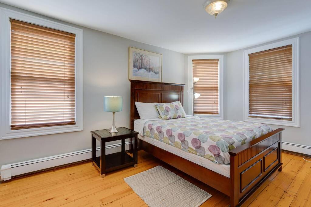 New! Boston Condo Near Mbta, 3Mi To Fenway ! Bagian luar foto